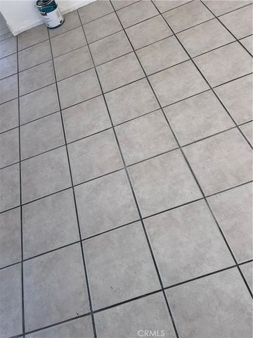 8954 S Gate, South Gate, CA 90280