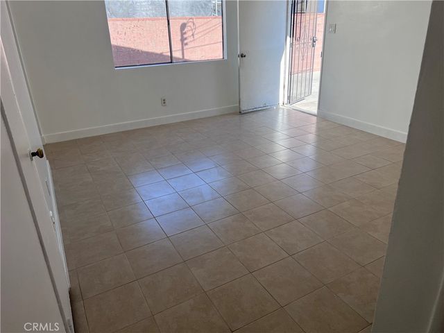 8954 S Gate, South Gate, CA 90280