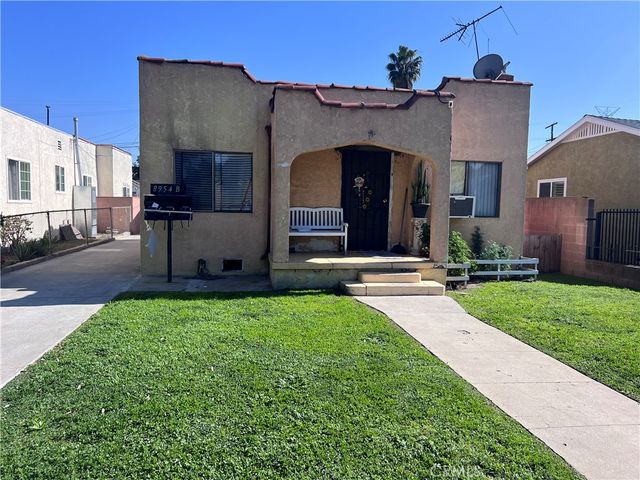 8954 S Gate, South Gate, CA 90280
