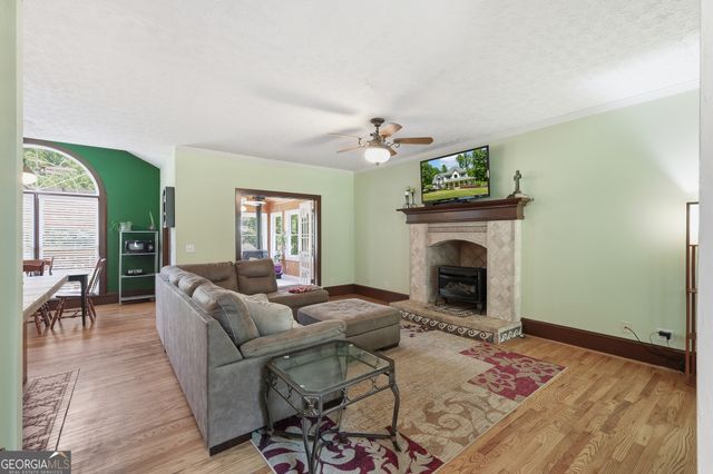 5910 Nachoochee Trail, Flowery Branch, GA 30542