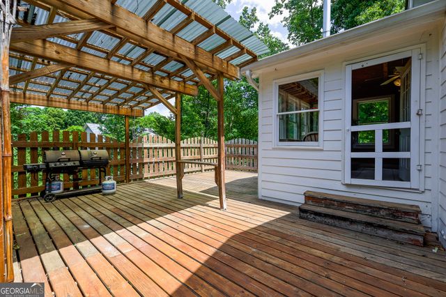 5910 Nachoochee Trail, Flowery Branch, GA 30542