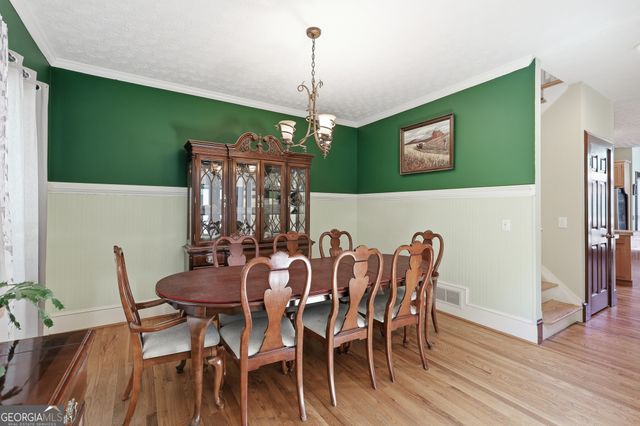 5910 Nachoochee Trail, Flowery Branch, GA 30542