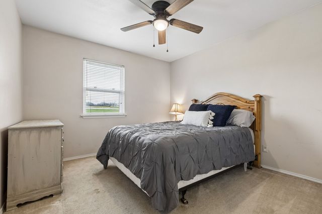 1087 County Road 2395, Alvord, TX 76225