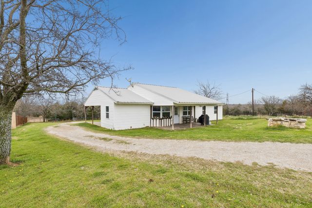 1087 County Road 2395, Alvord, TX 76225