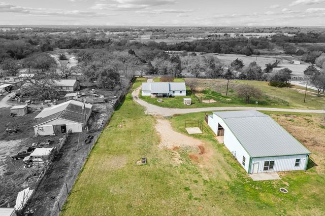 1087 County Road 2395, Alvord, TX 76225