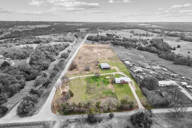 1087 County Road 2395, Alvord, TX 76225