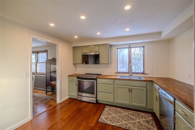 101 Brookside Lane, Manlius, NY 13066