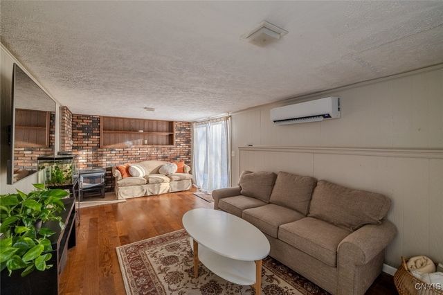 101 Brookside Lane, Manlius, NY 13066