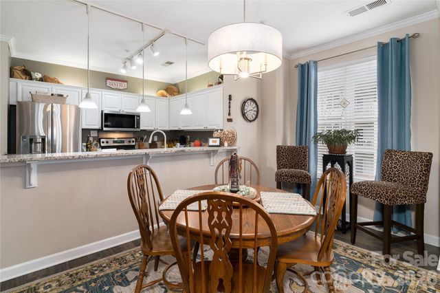 714 Northeast Drive 44, Davidson, NC 28036