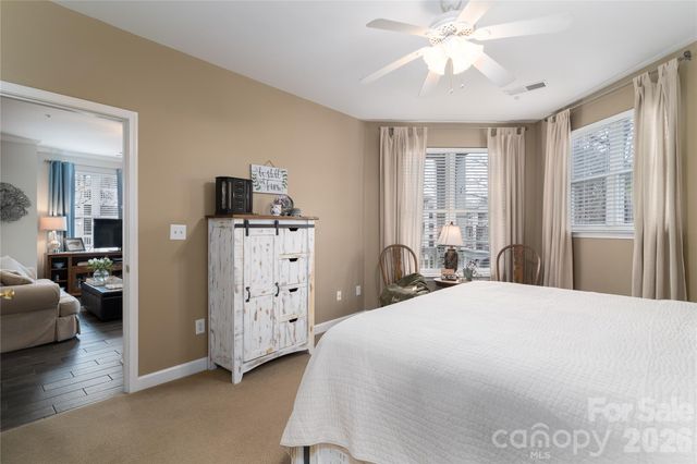 714 Northeast Drive 44, Davidson, NC 28036