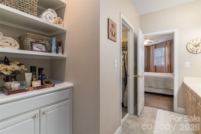 714 Northeast Drive 44, Davidson, NC 28036