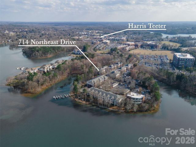 714 Northeast Drive 44, Davidson, NC 28036