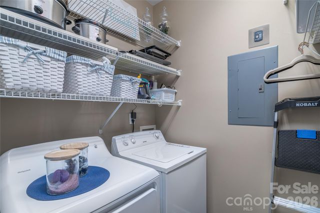 714 Northeast Drive 44, Davidson, NC 28036