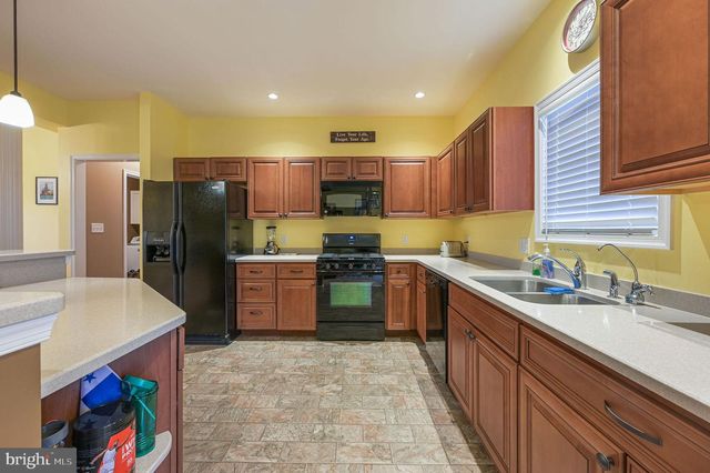 16 COON DEN RD, Harrington, DE 19952