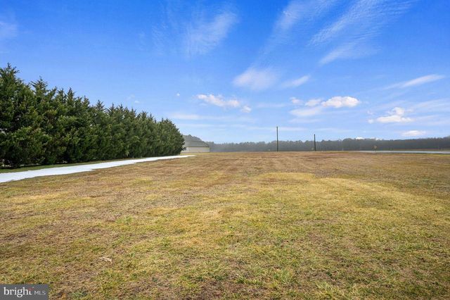 16 COON DEN RD, Harrington, DE 19952