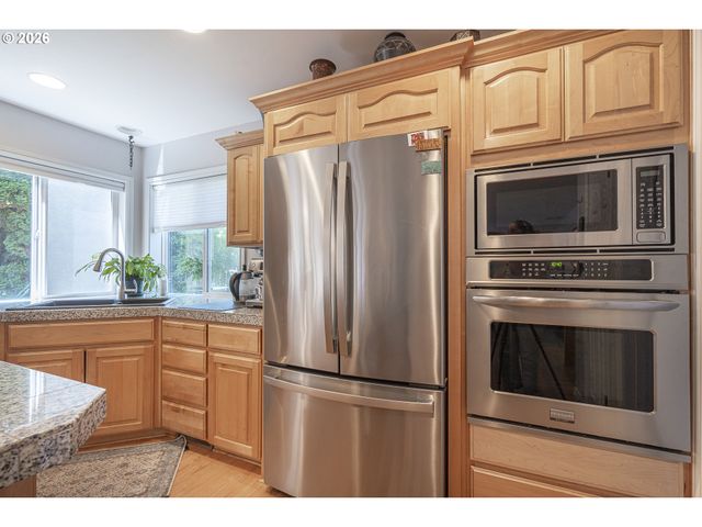 1250 Nw MEADOWS Dr, Mc Minnville, OR 97128