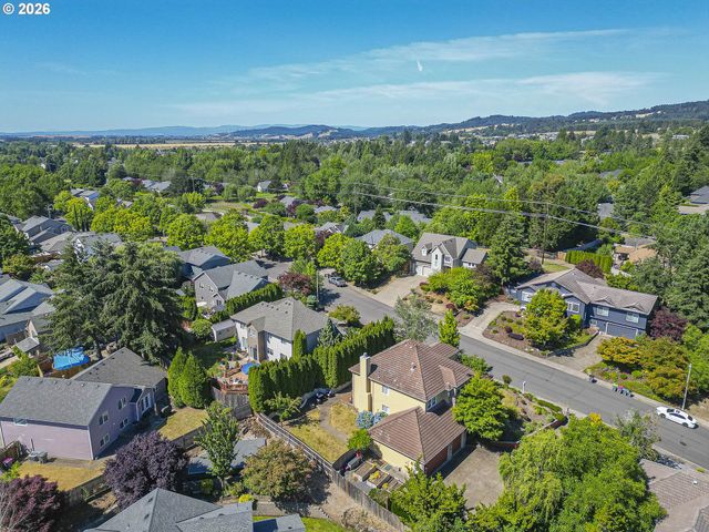 1250 Nw MEADOWS Dr, Mc Minnville, OR 97128