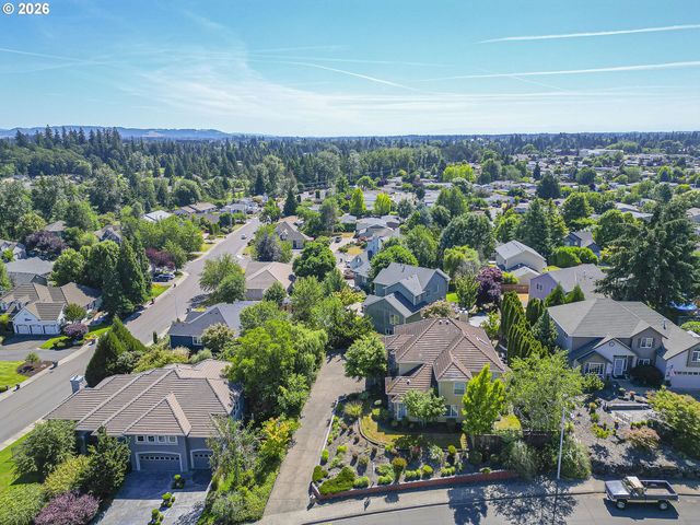 1250 Nw MEADOWS Dr, Mc Minnville, OR 97128