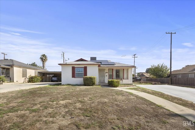 2700 Charleston Drive, Bakersfield, CA 93308