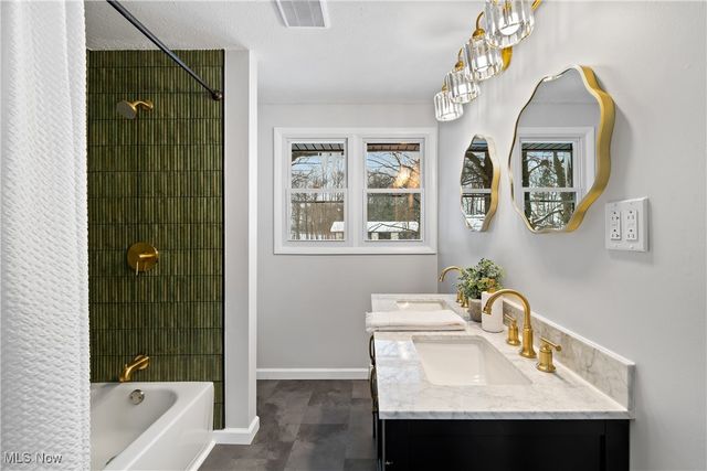 6701 Westview Drive, Brecksville, OH 44141