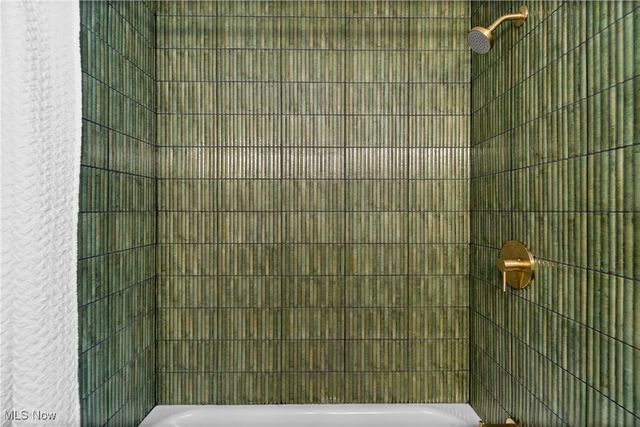 6701 Westview Drive, Brecksville, OH 44141