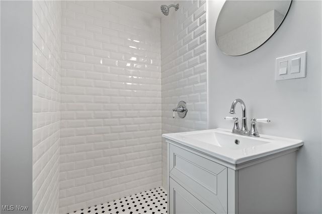 6701 Westview Drive, Brecksville, OH 44141