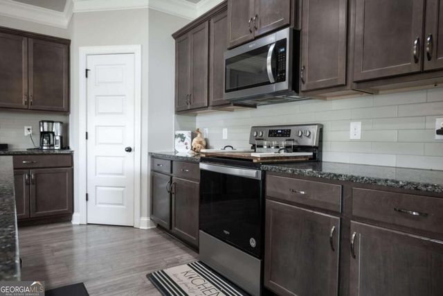 275 Woodbury Lane, Hull, GA 30646