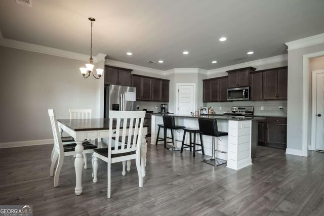 275 Woodbury Lane, Hull, GA 30646