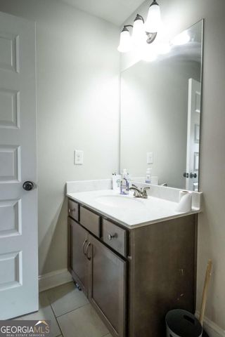 275 Woodbury Lane, Hull, GA 30646