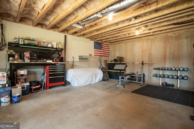 275 Woodbury Lane, Hull, GA 30646