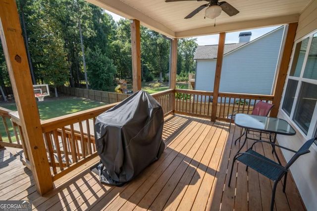 275 Woodbury Lane, Hull, GA 30646