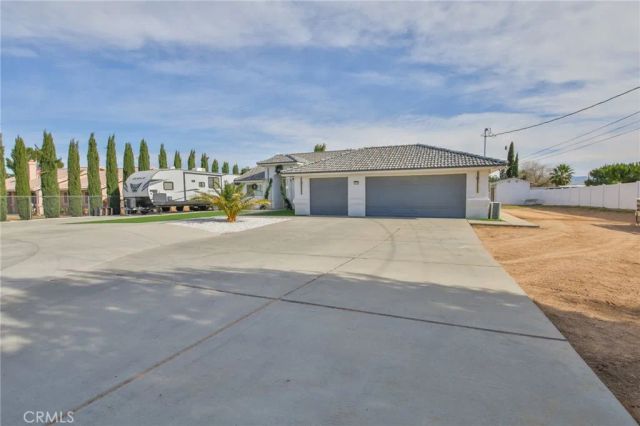 7925 Victor, Hesperia, CA 92345