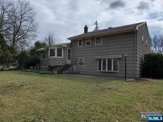 27 Ridge Road, Cresskill, NJ 07626