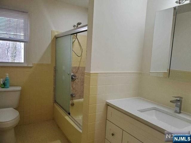 27 Ridge Road, Cresskill, NJ 07626