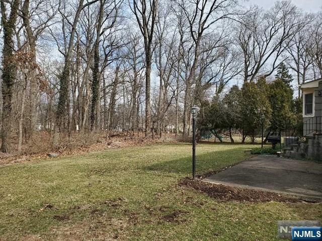 27 Ridge Road, Cresskill, NJ 07626