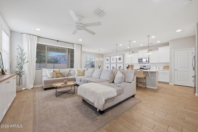 905 S CANAL Drive 13, Chandler, AZ 85225