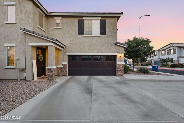 905 S CANAL Drive 13, Chandler, AZ 85225