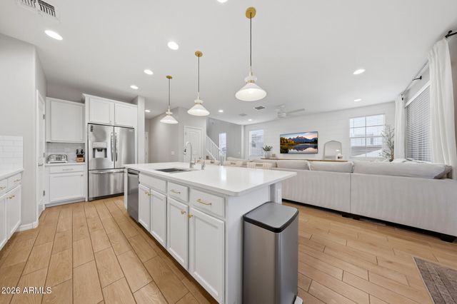 905 S CANAL Drive 13, Chandler, AZ 85225