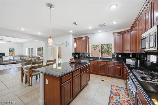 1073 Oak Fair Street, Las Vegas, NV 89138