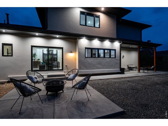 1118 Ravenwood Rd, Boulder, CO 80303
