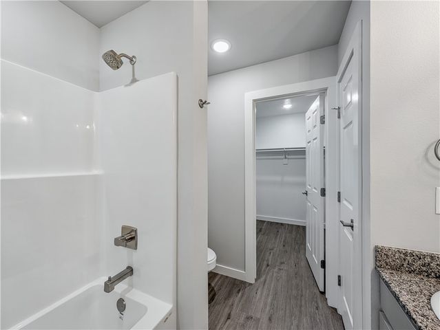 6607 NW Altus Street, Bentonville, AR 72713