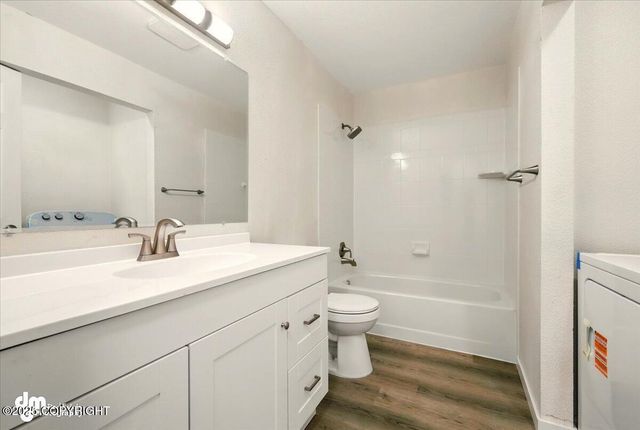 2411 N Friar Tuck Court, Big Lake, AK 99623