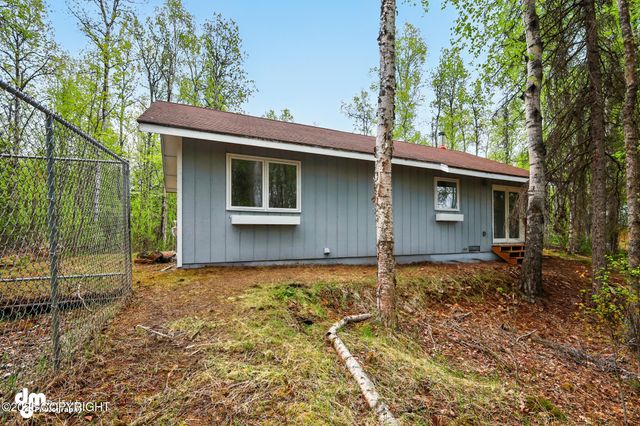 2411 N Friar Tuck Court, Big Lake, AK 99623