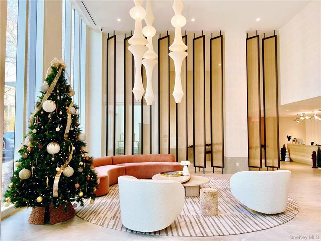 30-55 Vernon Boulevard 6G, Astoria, NY 11102