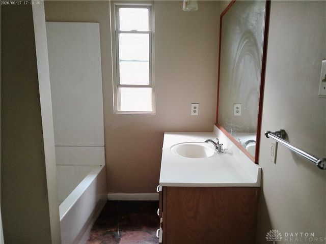 830 Manhattan Avenue, Dayton, OH 45406