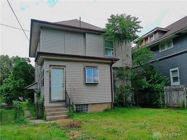 830 Manhattan Avenue, Dayton, OH 45406