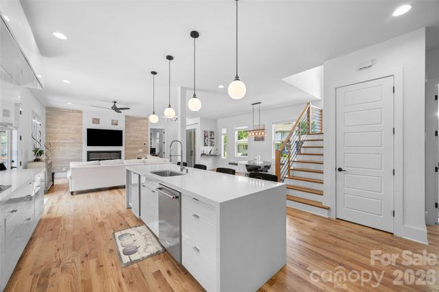 1216 Goodwin Avenue, Charlotte, NC 28205