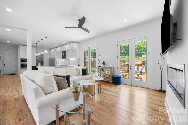 1216 Goodwin Avenue, Charlotte, NC 28205
