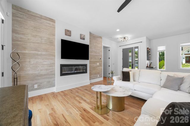 1216 Goodwin Avenue, Charlotte, NC 28205