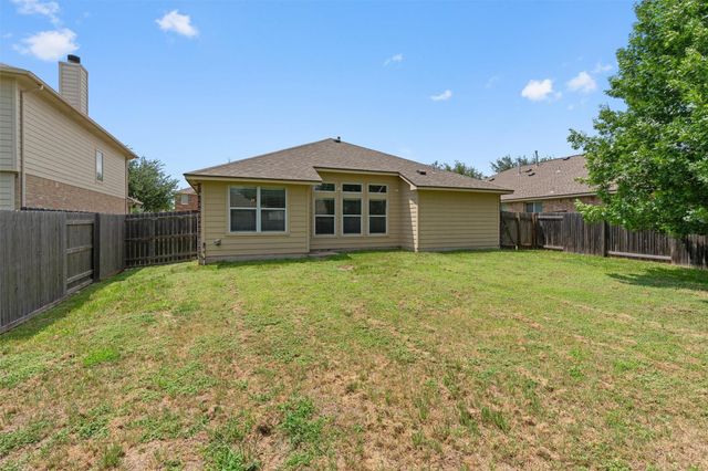 1049 Regency LN, Round Rock, TX 78665